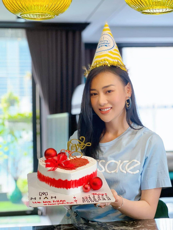 Sao Việt 17/6: Ngô Thanh Vân tự nhận thay đổi tính cách sau khi lấy chồng trẻ - 3