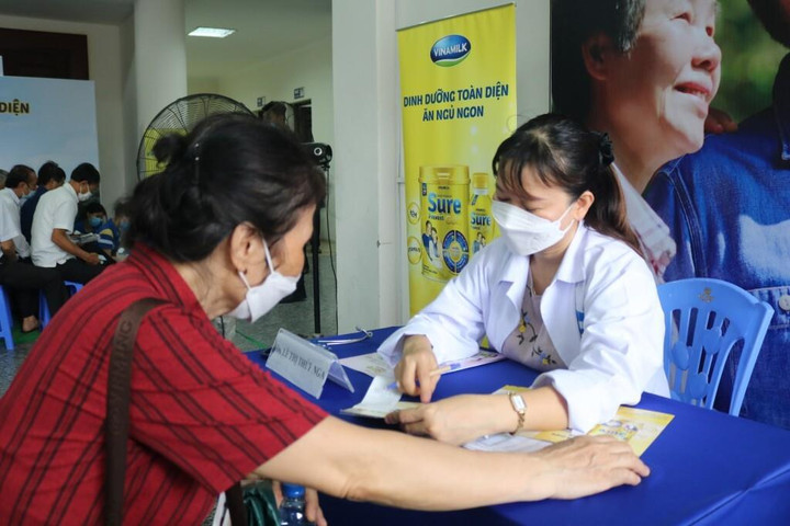 Cùng người cao tuổi Thái Bình lan tỏa thông điệp 'Sống khỏe, sống thanh xuân' - 3