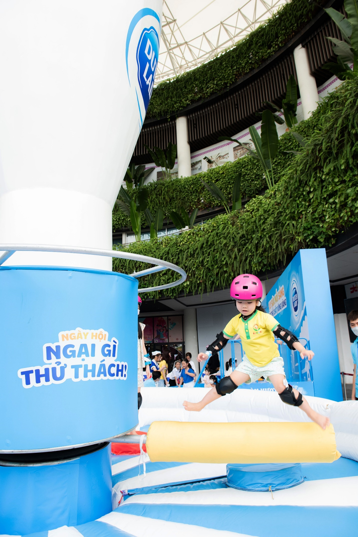 Ngày Sữa thế giới 2022: Cô Gái Hà Lan mang vạn niềm vui đến với trẻ em Việt - 2