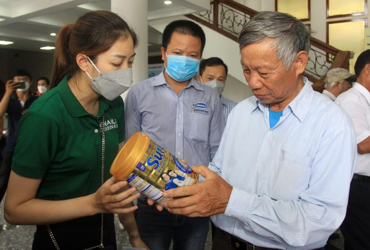 Cùng người cao tuổi Thái Bình lan tỏa thông điệp 'Sống khỏe, sống thanh xuân' - 7