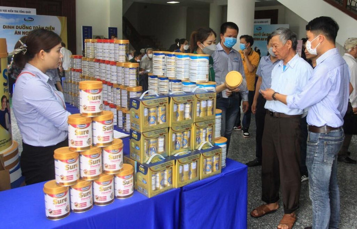 Cùng người cao tuổi Thái Bình lan tỏa thông điệp 'Sống khỏe, sống thanh xuân' - 8