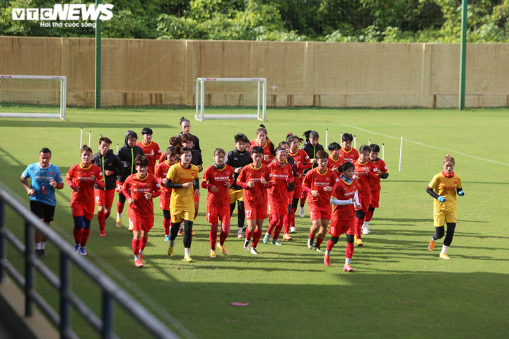 HLV Mai Đức Chung: ĐT nữ Việt Nam phải chuẩn bị kỹ mới đủ sức đấu với Pháp - 1