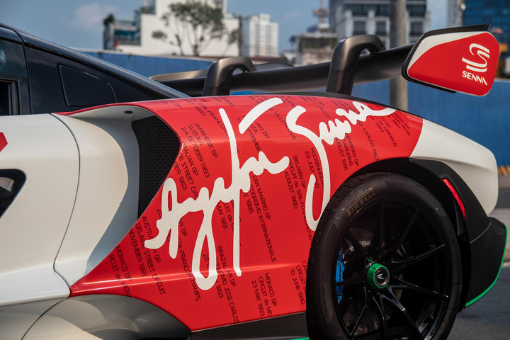 Ảnh: Chiếc McLaren Senna thứ hai tại Việt Nam lần đầu lăn bánh trên phố - 6