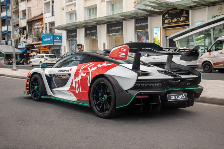 Ảnh: Chiếc McLaren Senna thứ hai tại Việt Nam lần đầu lăn bánh trên phố - 16
