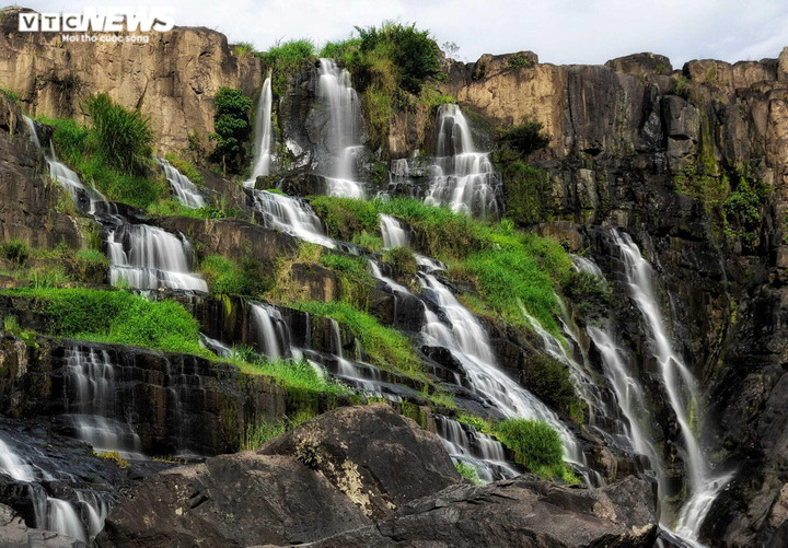 Ảnh: Ngỡ ngàng trước vẻ đẹp kỳ vĩ của 'Nam thiên đệ nhất thác' ở Đà Lạt - 9