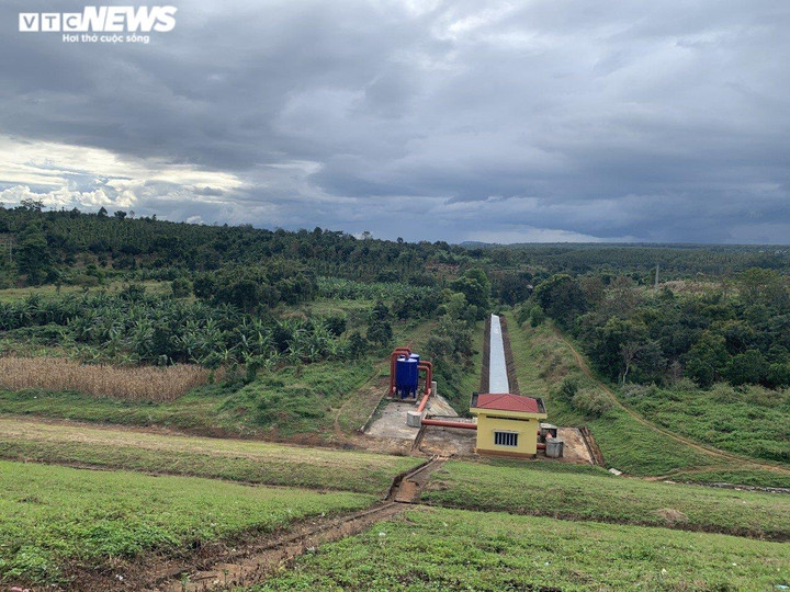 Dự án gần 72 tỷ đồng, 13 lần vỡ, rò rỉ đường ống: Chưa ‘chốt’ ngày vận hành - 2