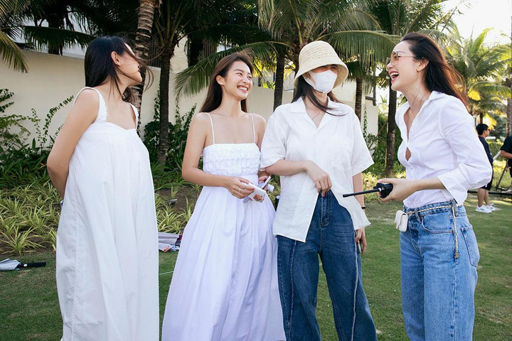 Minh Hằng tất bật khi tự làm đạo diễn cho đám cưới của mình - 3