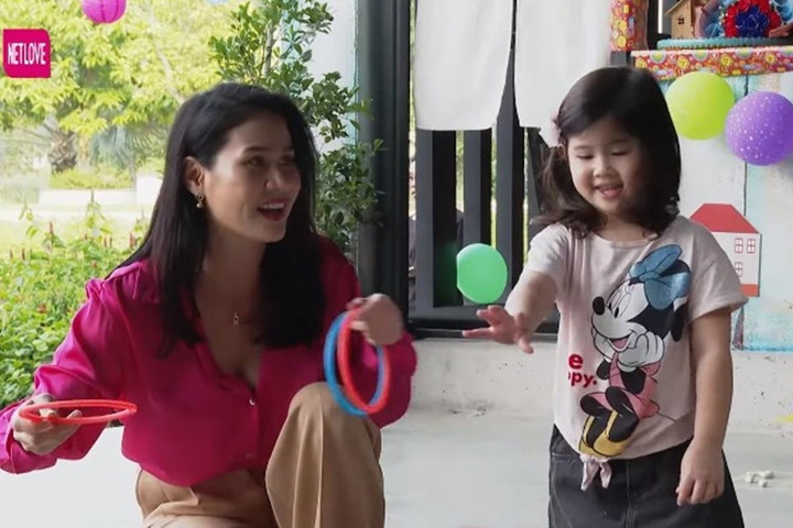 Thúy Diễm: Không bắt ép con làm theo ý thích của ba mẹ - 1