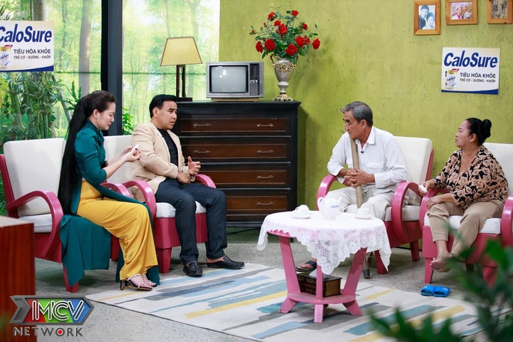 MC Quyền Linh ngỏ lời hỗ trợ, chu cấp cho cặp vợ chồng hơn 20 năm sống trên ghe - 3