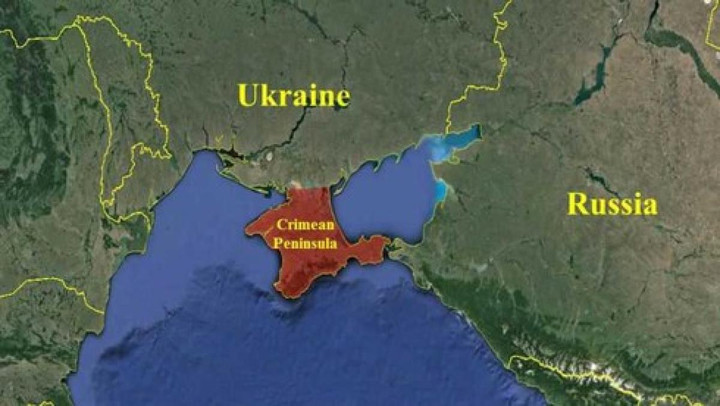 Ukraine tuyên bố sử dụng giải pháp quân sự để 'giành lại' Crimea - 1