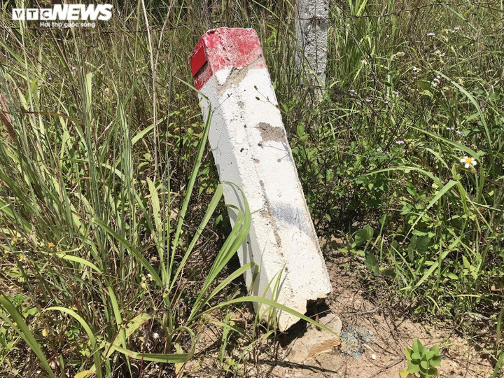 Ảnh: Nhiều hạng mục xuống cấp trên đường tránh hơn 1.000 tỷ đồng - 7