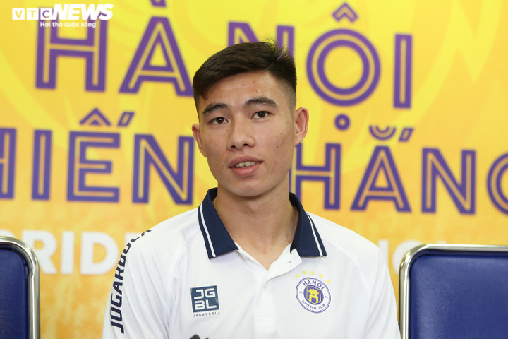 Quan Văn Chuẩn: 'Phải chơi tốt để sửa sai cho Văn Toản' - 1