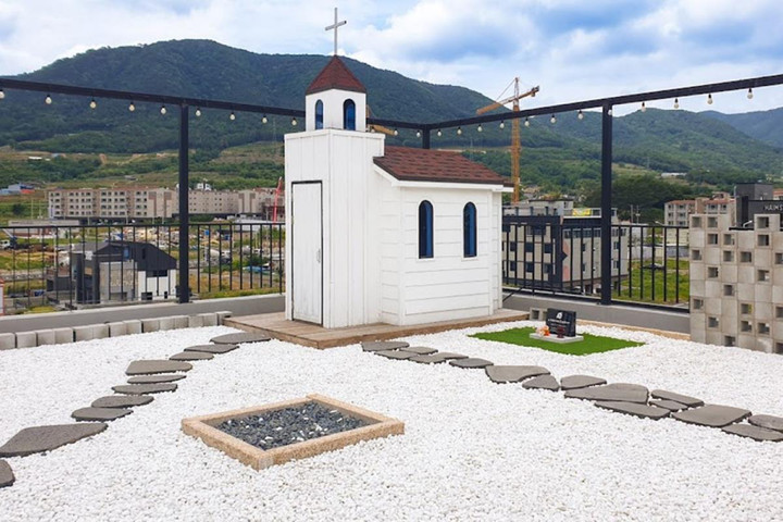 Vừa bị khai tử, Internet Explorer được lập bia mộ tại Hàn Quốc - 2