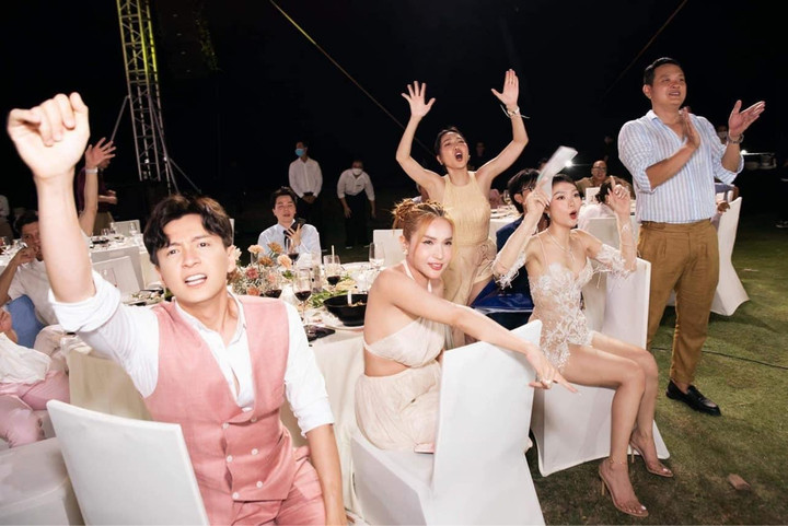 Những khoảnh khắc vui hết cỡ của sao Việt trong đám cưới Minh Hằng - 6