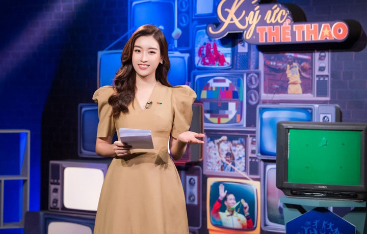 Hoa hậu Đỗ Mỹ Linh: Nghề báo không bao giờ nhàm chán - 1