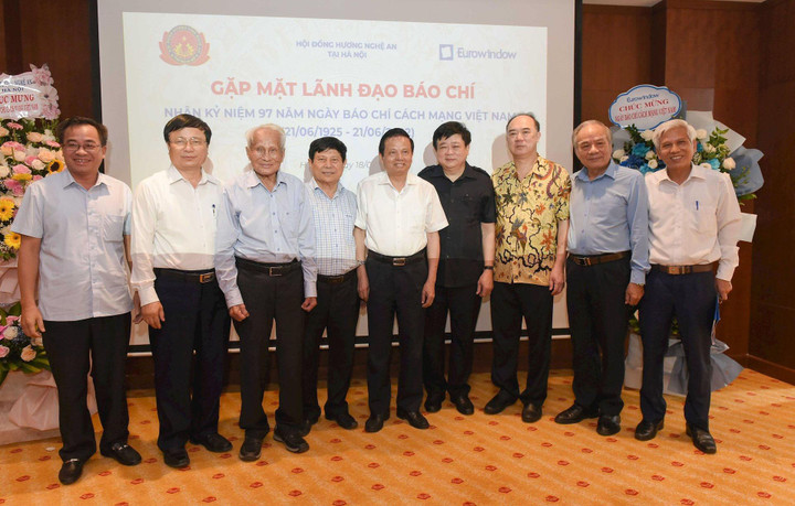 Gặp mặt lãnh đạo cơ quan báo chí là người xứ Nghệ sinh sống, làm việc tại Hà Nội - 14