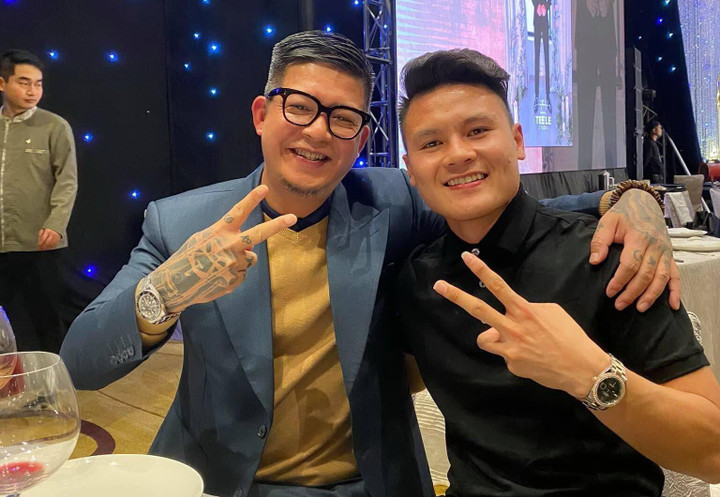 Bố mẹ cầu thủ Quang Hải: 'Không biết con trai sẽ đi đâu sau khi rời Việt Nam' - 2