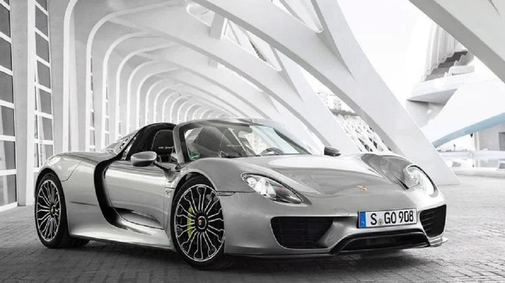 Những siêu xe giá 1 triệu USD dành cho giới nhà giàu - 1