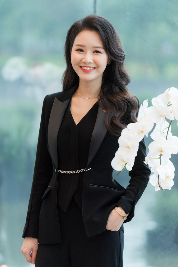 BTV Minh Hằng VTV: 'Tôi sẽ kết hôn với người thương mình' - 1