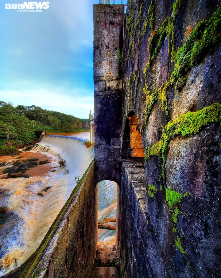 Ảnh: Ngắm vẻ đẹp hoang sơ của nơi được ví như 'Tuyệt tình cốc' thứ 2 ở Đà Lạt - 7