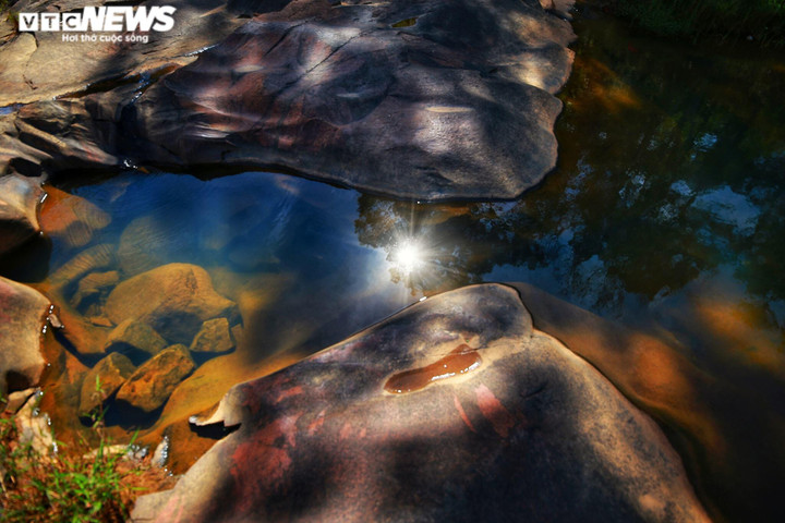 Ảnh: Ngắm vẻ đẹp hoang sơ của nơi được ví như 'Tuyệt tình cốc' thứ 2 ở Đà Lạt - 6