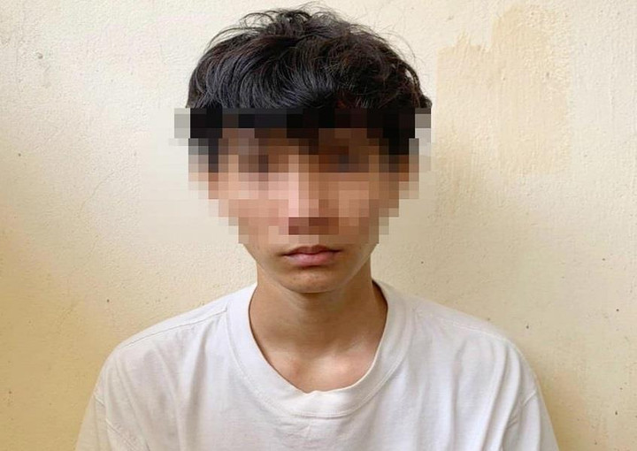 Nam sinh viên dùng clip 'nóng' tống tiền nữ sinh cấp 3 - 2