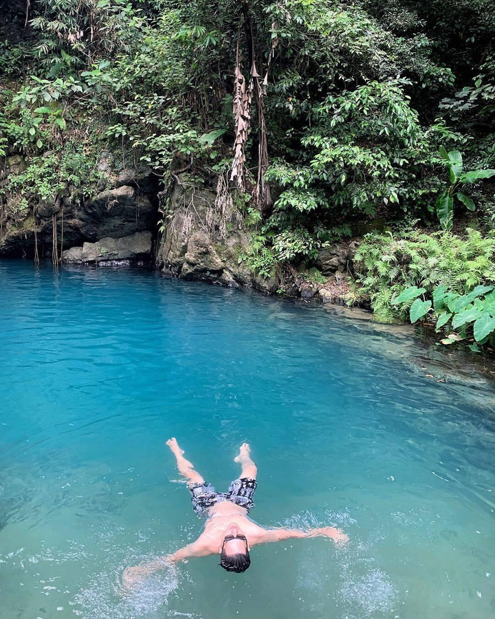 Hồ nước xanh màu ngọc bích đẹp như tiên cảnh ẩn giữa Di sản thế giới ở Việt Nam - 8