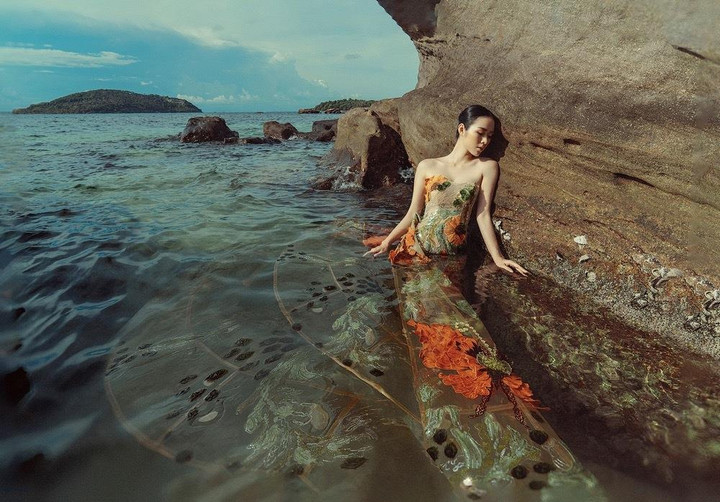 Diệp Bảo Ngọc diện váy cưới lộng lẫy giữa biển trời Phú Quốc - 3