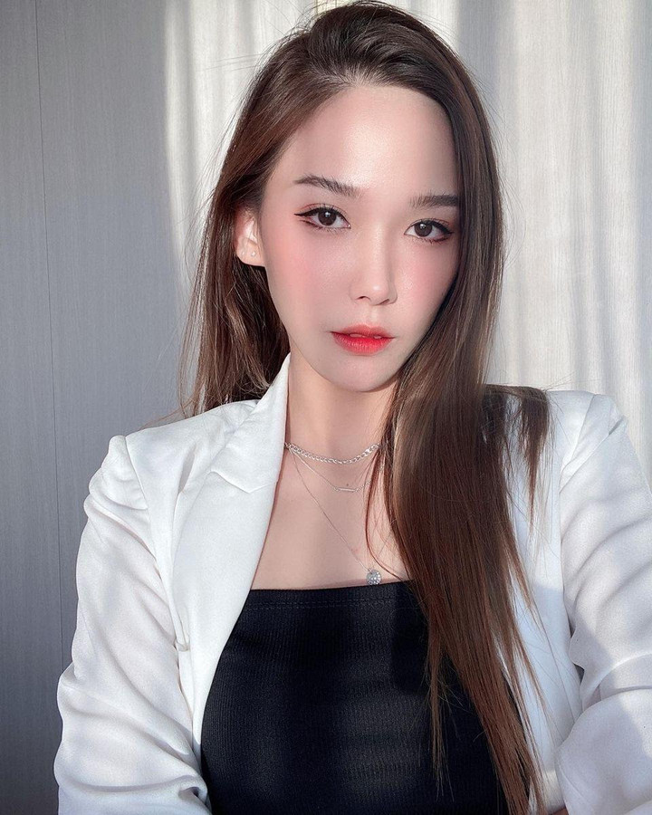 ‘Hoa hậu nhặt rác’ quỳ lạy mẹ sau đăng quang 7 năm trước và màn lột xác bất ngờ - 7