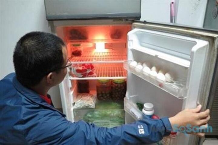 Vì sao ngăn đá tủ lạnh không có đèn như ngăn mát? - 1