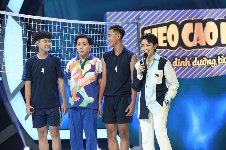 Trấn Thành bị bà xã bóc mẽ dùng giày độn trên truyền hình - 2