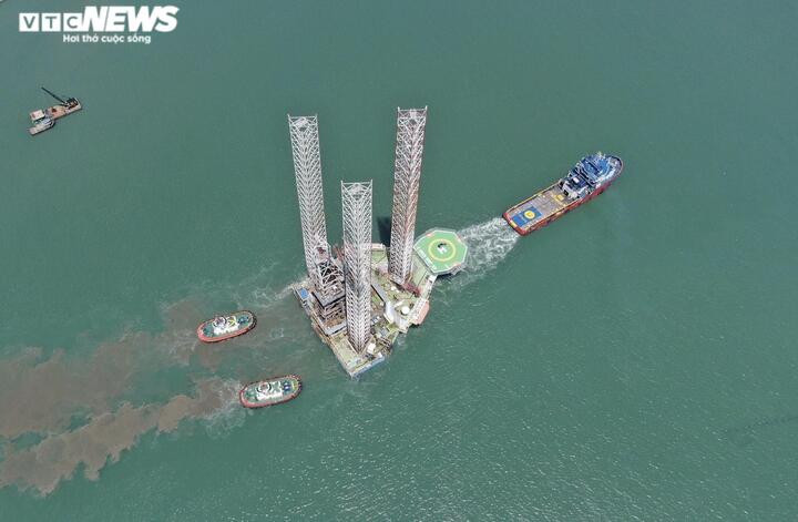 HADUCO - những 'chú ngựa' làm việc không biết mệt mỏi trên biển - 1