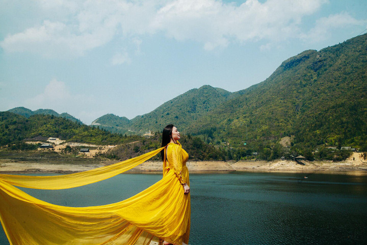 'Hồ nước trên mây' cao nhất Đông Dương, đẹp như thiên đường nằm sát Sapa - 9