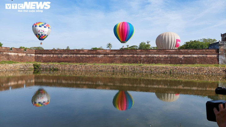 Ảnh: Đại Nội Huế khoác tấm áo mới lung linh trong đêm khai màn Festival Huế 2022 - 12