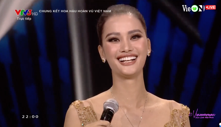 Nguyễn Thị Ngọc Châu đăng quang Hoa hậu Hoàn vũ Việt Nam 2022 - 12