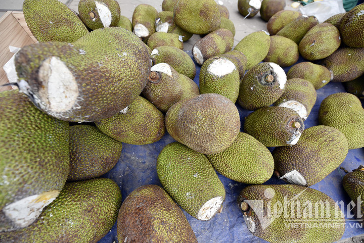 Loại quả siêu thực phẩm tràn chợ Hà Nội, giá siêu rẻ vẫn ế - 3