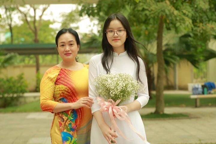 Nữ sinh trúng tuyển ba trường chuyên ở Hà Nội - 2