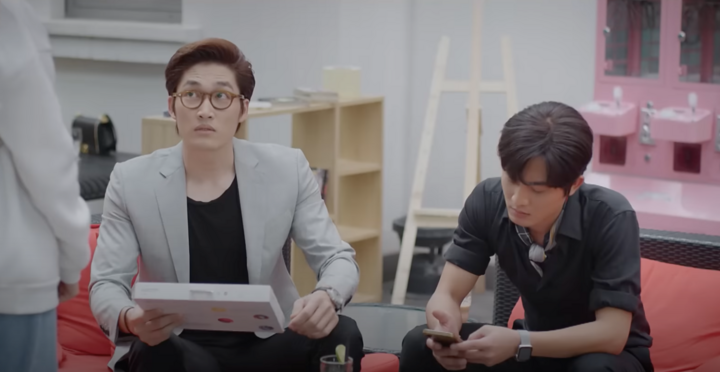 'Thương ngày nắng về 2' tập 37: Đức thẫn thờ khi Khánh lên xe 'đàn ông lạ' - 5