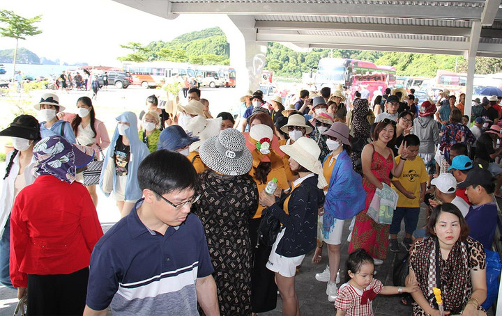 Ùn ùn đi du lịch, khách gặp quả đắng nhớ đời vì bị bẫy dịch vụ lởm - 1