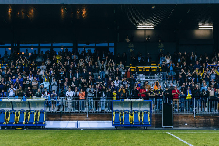 Cận cảnh sân đấu Quang Hải sắp tung hoành ở Pháp - 8