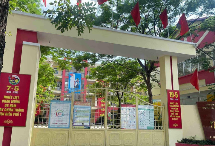 Đẩy học sinh đi nơi khác để đạt chuẩn quốc gia, hiệu trưởng xin rút kinh nghiệm - 1