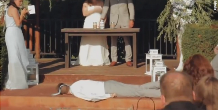 Khi phụ dâu trở thành tâm điểm lấn át nhân vật chính khiến quan khách ngại giùm - 9