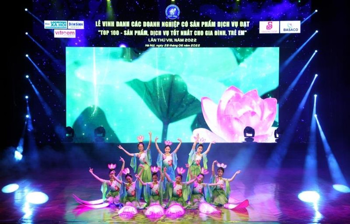 Vinh danh các doanh nghiệp có sản phẩm, dịch vụ tốt nhất cho gia đình, trẻ em - 6