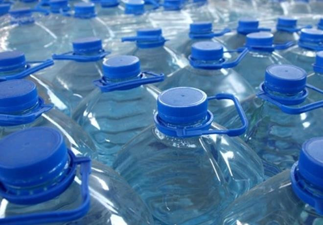 5 năm uống nước đóng chai, cả hai vợ chồng bị ung thư gan - 1