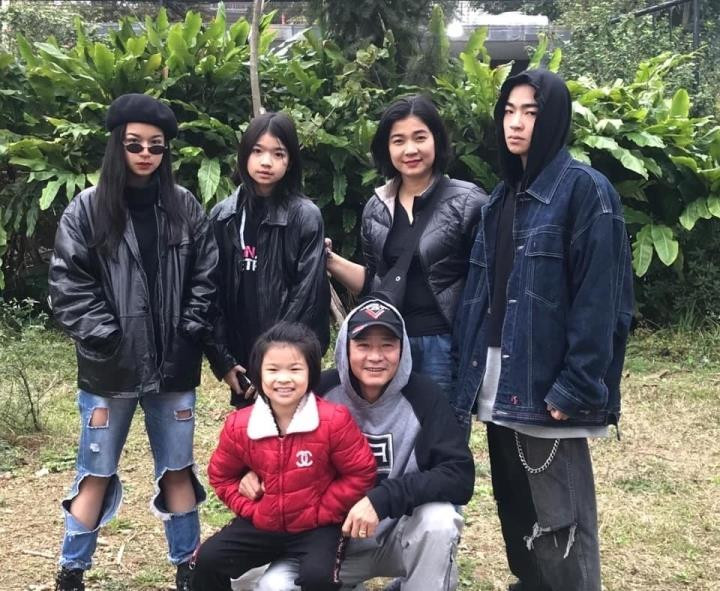 Con gái 17 tuổi xinh đẹp, cá tính của NSƯT Võ Hoài Nam - 9