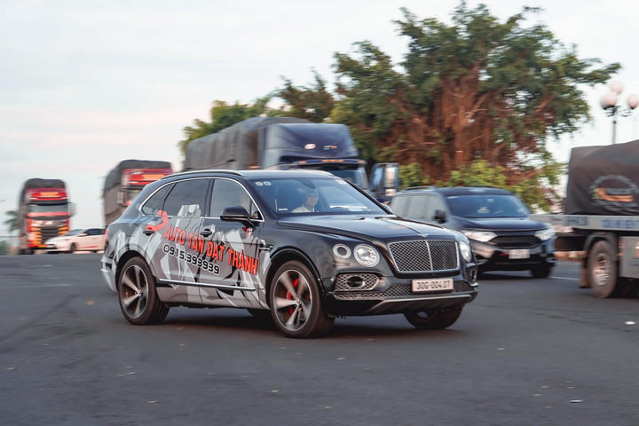 Lamborghini Aventador SV cùng loạt xe thể thao xuất hiện tại Nha Trang - 17