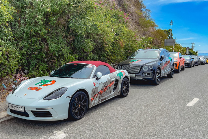 Lamborghini Aventador SV ảnh 8 Lamborghini Aventador SV cùng loạt xe thể thao xuất hiện tại Nha Trang - 8