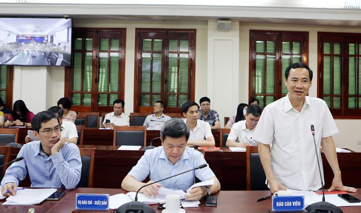 Có sự móc nối giữa cán bộ thoái hóa, biến chất với các doanh nghiệp, tổ chức - 1