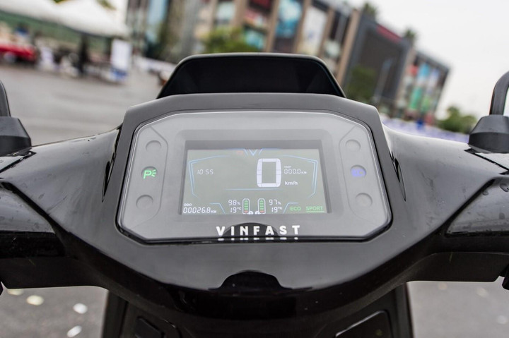 Khám phá bí ẩn bên trong lớp vỏ VinFast Vento S - 8