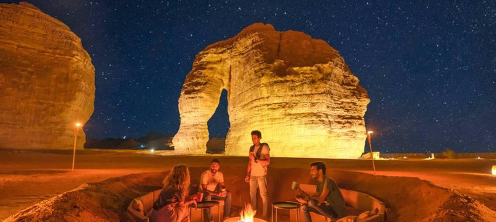 Tảng đá giống hệt con voi sừng sững giữa đất trời - tuyệt tác kỳ vĩ của tạo hóa - 6